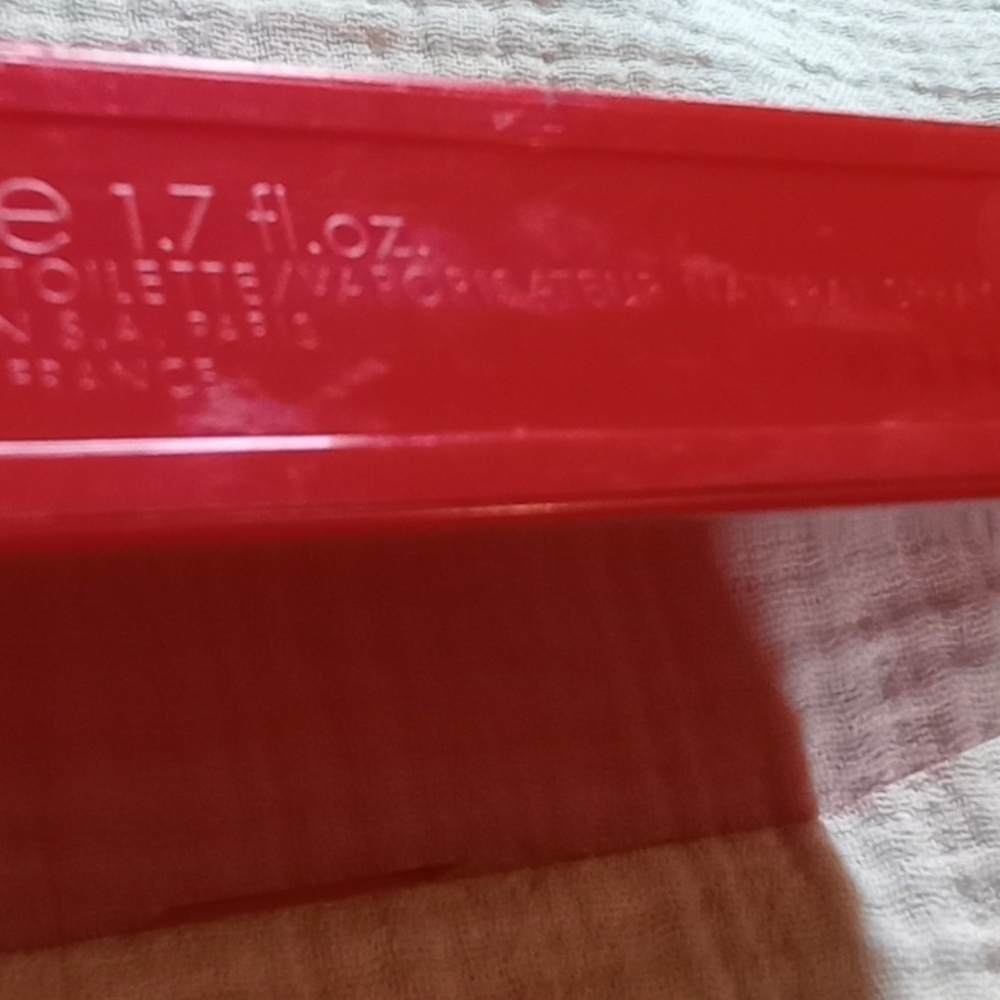 Gucci Red Box - Picture 2 of 4